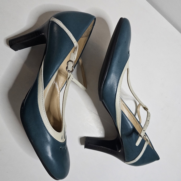 LOFT Shoes - LOFT Women's Teal and Beige T-Strap Flats